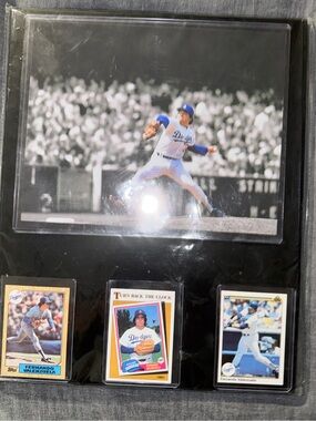 Los Angeles Dodgers Fernando Valenzuela Collector Card Set - Blue and White